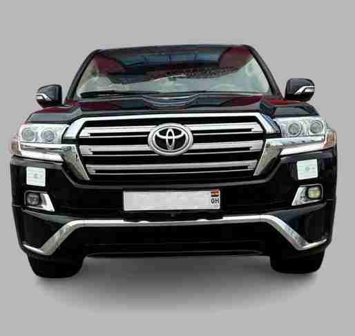 rent 4x4 Land cruiser V8 affordable Ghana Accra