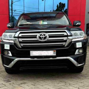 rent 4x4 Land cruiser v affordable Ghana Accra